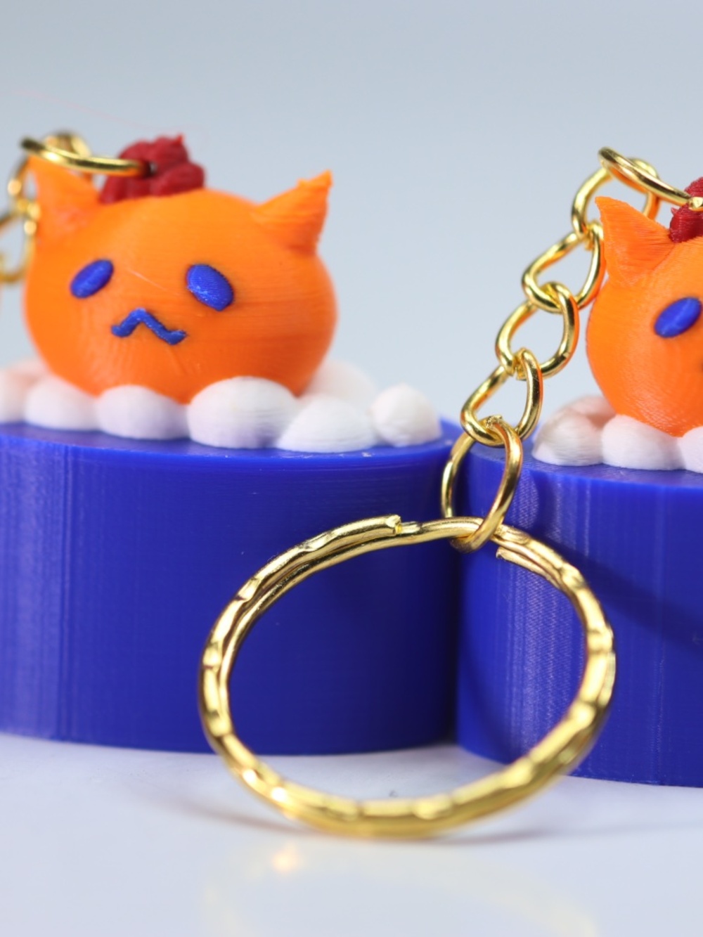 Two Beautiful Keychains New - Picture 3 of 4